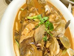 -小船渔村•大连菜•大连焖鱼(黄河路店)