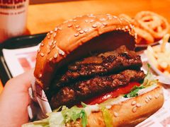 -The Habit Burger Grill 哈比特汉堡(复兴soho店)