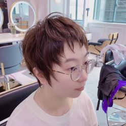 -Coo Hair salon
