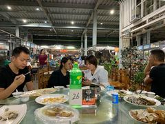 大堂-四川小胡子海鲜(丁村万人海鲜广场店)