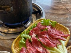-鲁朗纳麦石锅鸡庄园