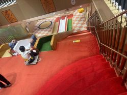 -奈尔宝家庭中心·亲子餐厅(前滩店)