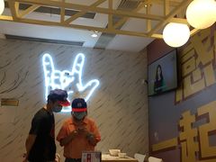 -松哥油焖大虾(皇岗一店)