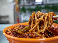 中辣馕粉对半-啊臻味道米粉(六道口店)