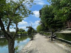 -满記土窑烧鷄波浪山莊