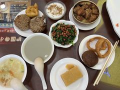 -聚德华天护国寺小吃(甜水园店)