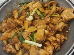 脆肉鲩焖湛江鸡-大嫂镬仔·焖鸡煲·啫啫煲(逢源路店)