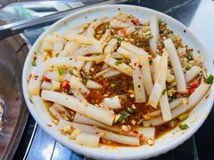 -挂旗柴锅鸡(蚌山区嘉年华店)