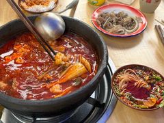 -钱摊摊安顺夺夺粉火锅(宏大广场店)