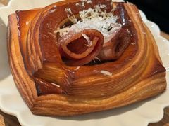 -VERIE BAKEHOUSE