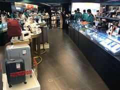 -百老汇(海港城海洋中心店)