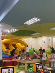 -莫莉幻想儿童乐园(绍兴金帝银泰城店)