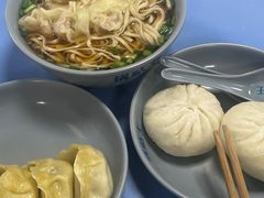 -天天锅贴王(迎凤街店)