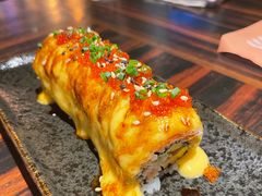 火炙三文鱼芝士卷-山葵家·创意料理(万象汇店)