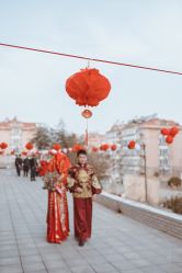 -洋洋婚纱品牌集合店