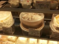 -红宝石·鲜奶小方·海派西点房(南丹店)