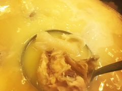 -鲜入围煮花胶鸡海鲜火锅