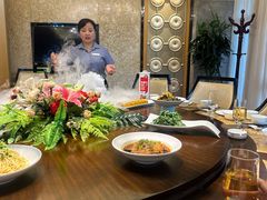 -威尔佳·创意陕菜融合菜(老城根红庙坡地铁站店)