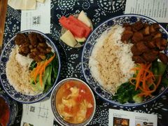 -蜗牛小馆醉乡民谣云南菜(惠新西里店)