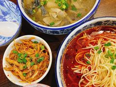 竹荪乌鸡汤-下面馆
