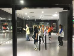 点击看大图 -5KM舞蹈街舞工作室