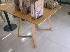 -瑞幸咖啡(华东理工大学商学院店)