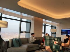 靠窗位-秀·吧 Show Bar(兰州盛达希尔顿酒店)