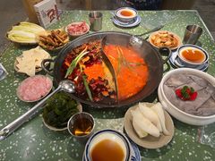 -五里关火锅(上海鑫耀·光环Live店)
