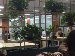 -渔人湾码头海鲜市场负二楼