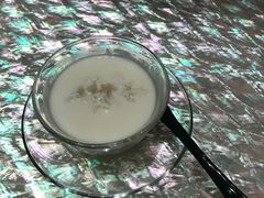 燕液杏仁蛋白茶-8餐厅(新葡京酒店)