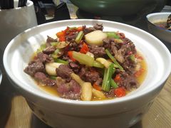 白露村炒黄牛肉-费大厨辣椒炒肉(万家丽一店)