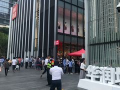 -优衣库(深圳万象天地旗舰店)