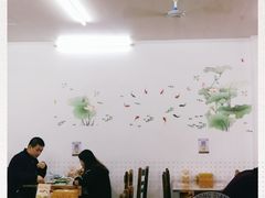 -正宗普宁豆干坊·洪记砂锅粥(红领巾路店)