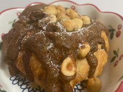咖啡榛子巧克力可颂-沁屋面包店(人民东路店)