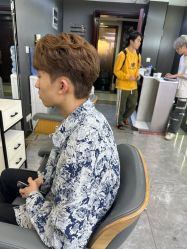 -藤野造型烫发染发