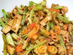 芹菜香干-建辉湖南土菜馆(南大街店)