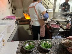 -正宗杨记普洱酸醋米线(总店)