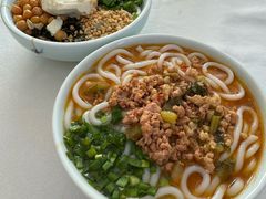 小锅米线-蝴蝶泉宾馆-中餐厅