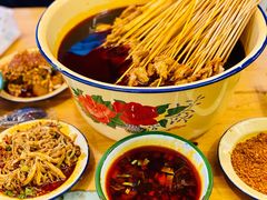 -拈签一笑黄牛肉辣卤串串