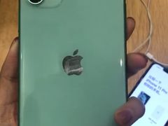 -Apple零售店(华贸购物中心店)