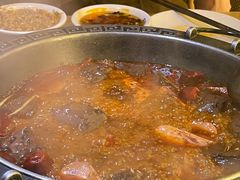 -杨肥肠火锅大排档(火车站花园店)