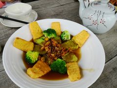 -花溪雨·森林餐厅(石基店)