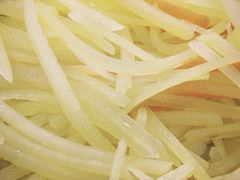 凉拌土豆丝-门框胡同百年卤煮(新街口店)