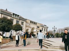 -王府井奥莱临潼小镇(临潼店)