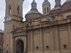 -皮拉尔圣母圣殿主教座堂