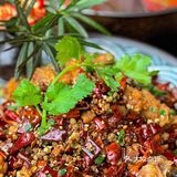 梧桐树下一个人也要吃饱饭！