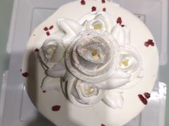 -红宝石·鲜奶小方·海派西点房(金杨店)