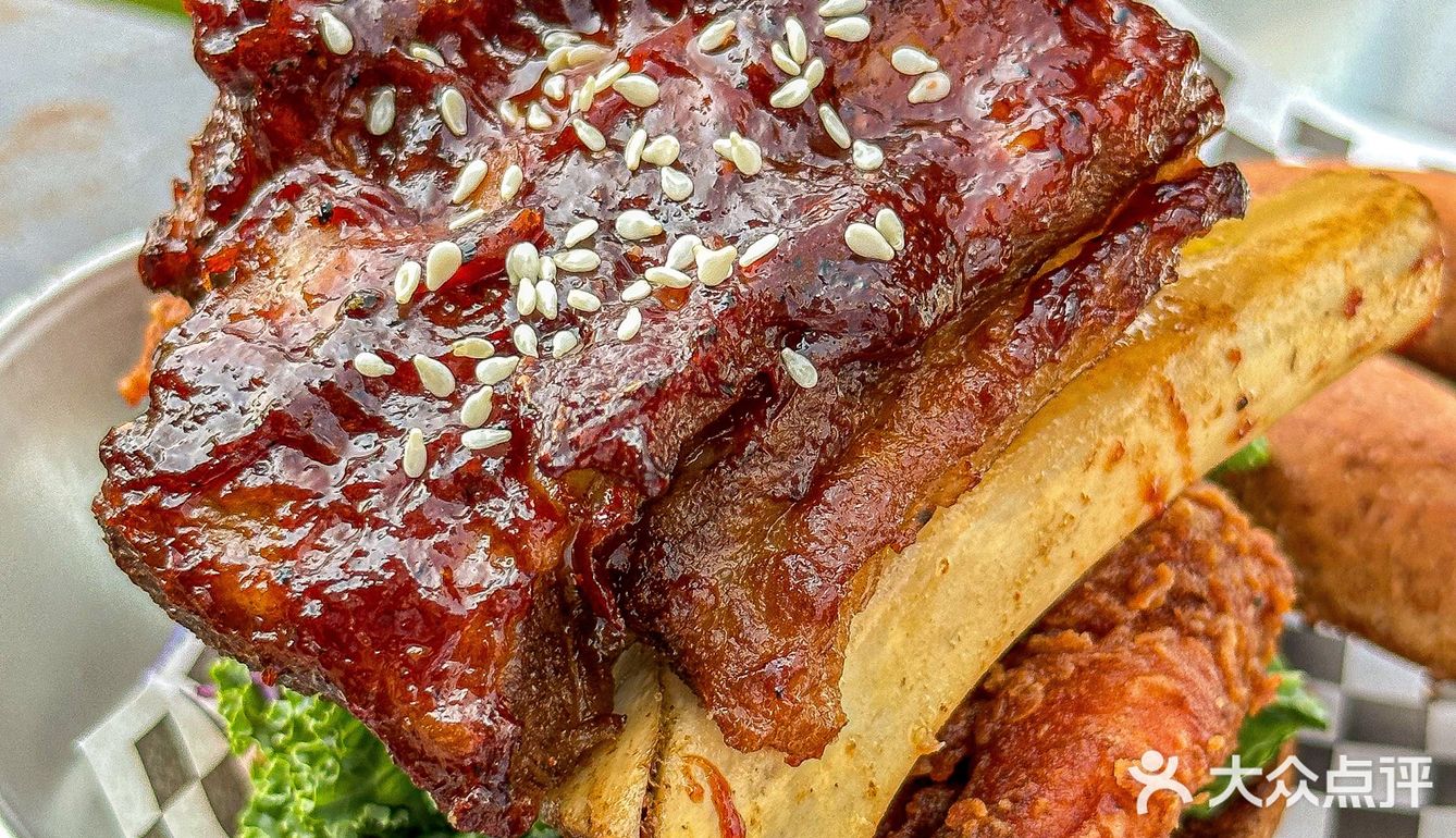 济南！在济南！这家贝果汉堡太太太好吃了！