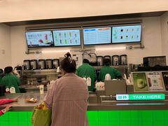 -沪上阿姨·臻选茶饮(上海环球港店)