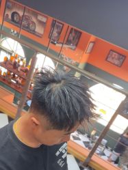 -查尔曼男士理发馆